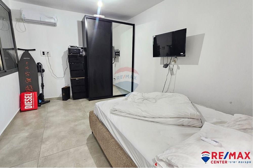 Apartment for Sale in Holon - Image 4