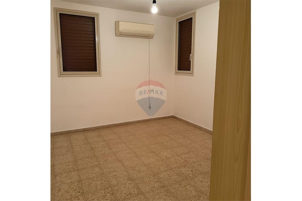 Apartment for Sale in Tel Aviv - Image 2
