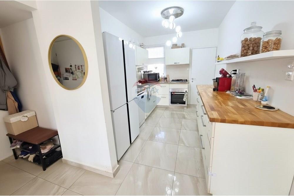 Apartment for Sale in Netanya - Image 5