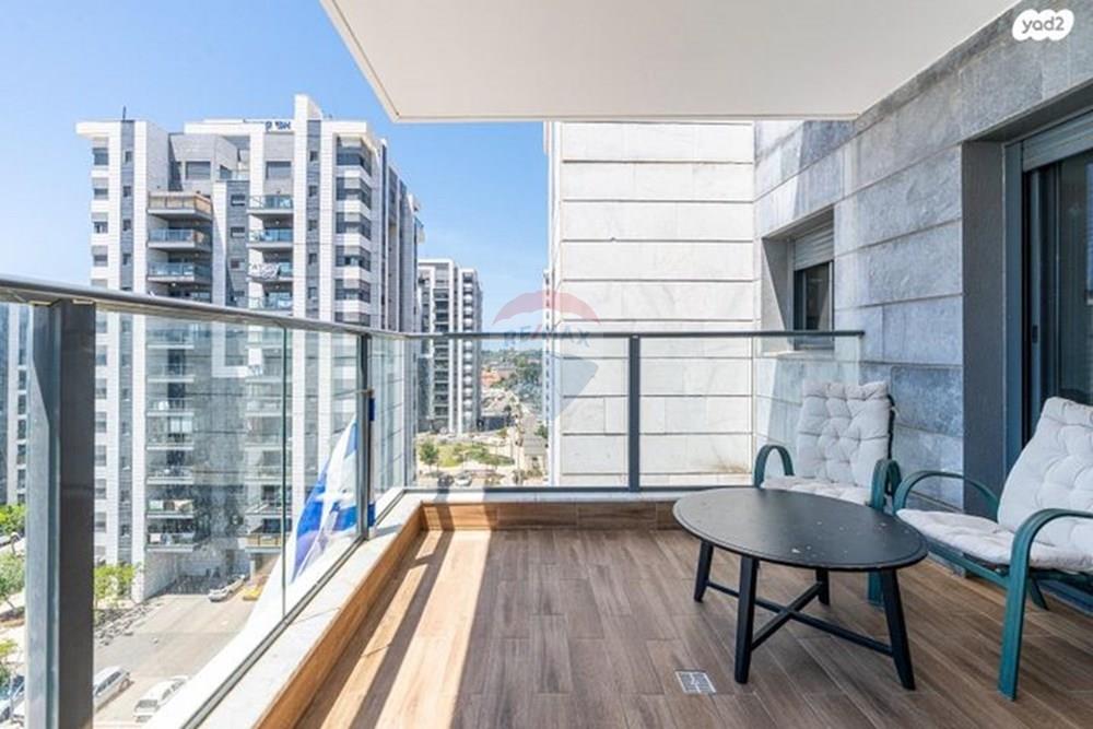 Apartment for Sale in אור עקיבא - Image 4