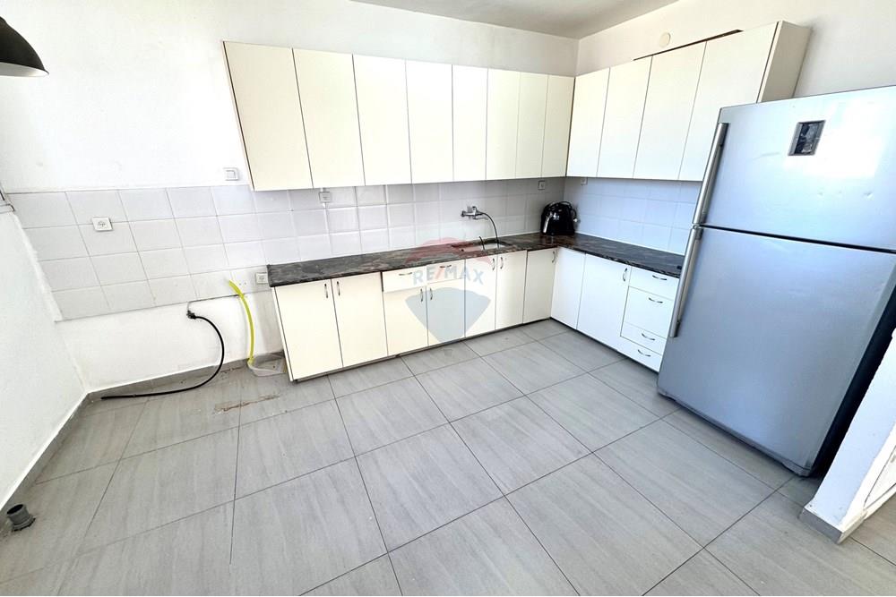 Apartment for Sale in Ramat Gan - Image 2