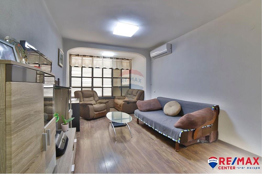 Apartment for Sale in Bat Yam - Image 5