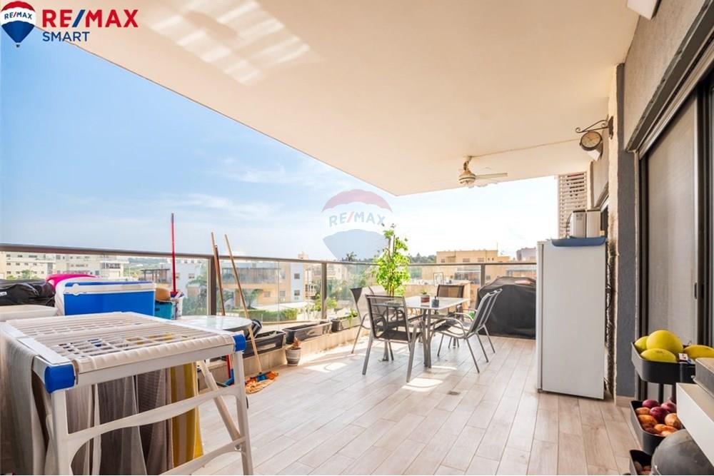 Apartment for Sale in קרית אתא - Image 2