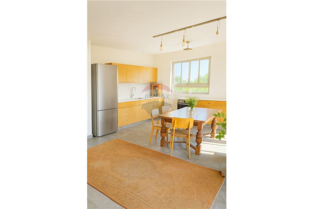 Apartment for Sale in Tel Aviv - Image 3