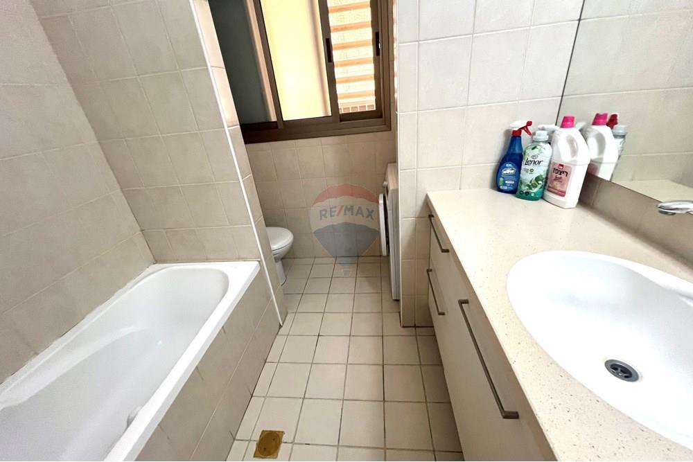 Apartment for Sale in Jerusalem - Image 5
