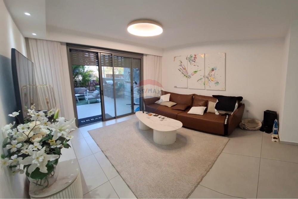 Apartment for Sale in Sderot - Image 1