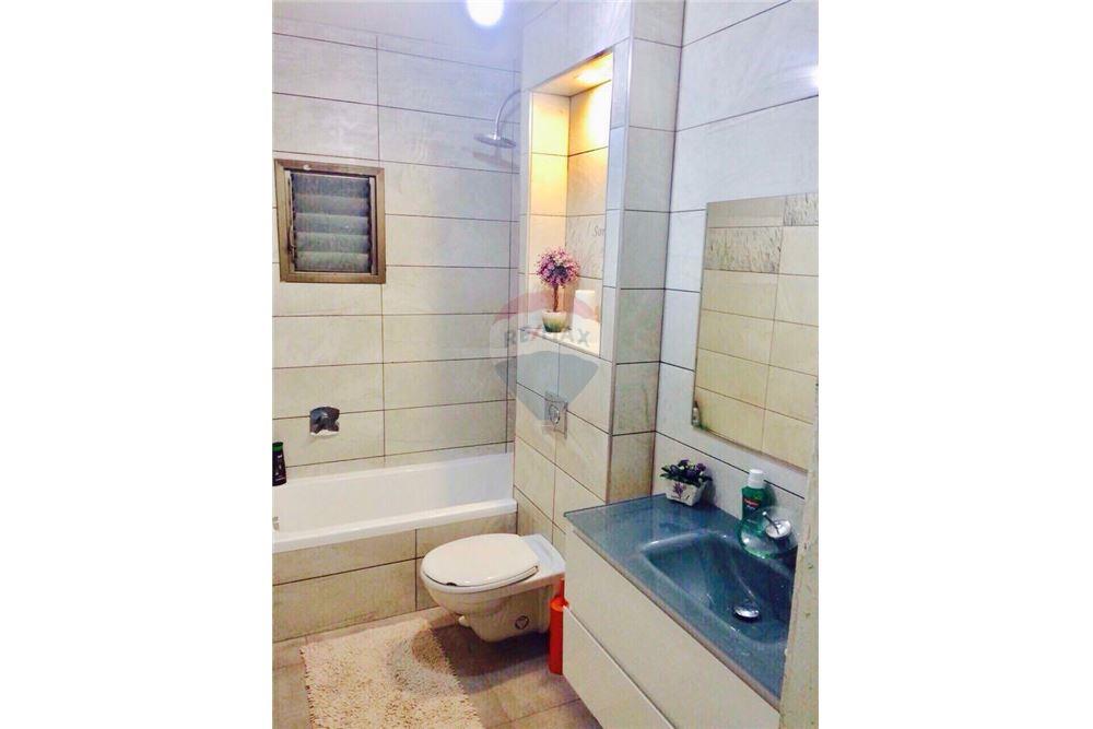 Apartment for Sale in Ramat Gan - Image 5
