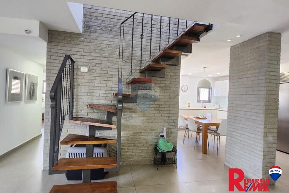 Apartment for Sale in Holon - Image 3