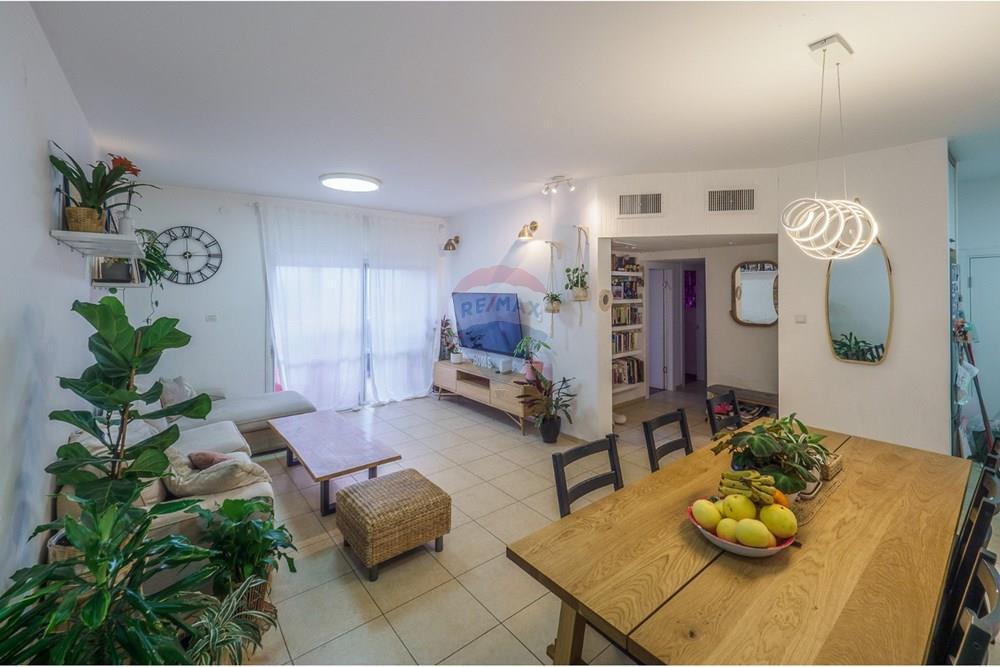 Apartment for Sale in Nahariya - Image 4