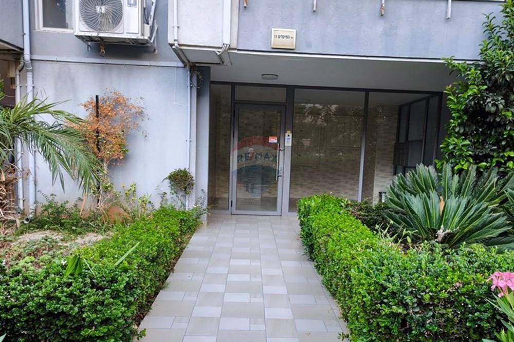 Apartment for Sale in Netanya - Image 1