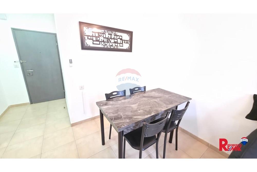 Apartment for Sale in Holon - Image 3