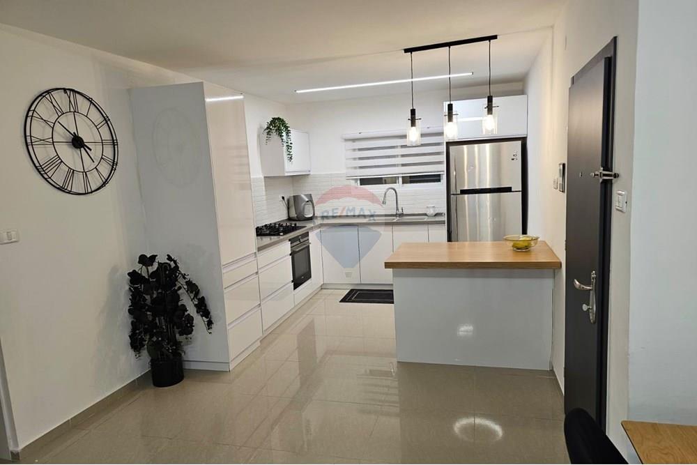 Apartment for Sale in קרית אתא - Image 4