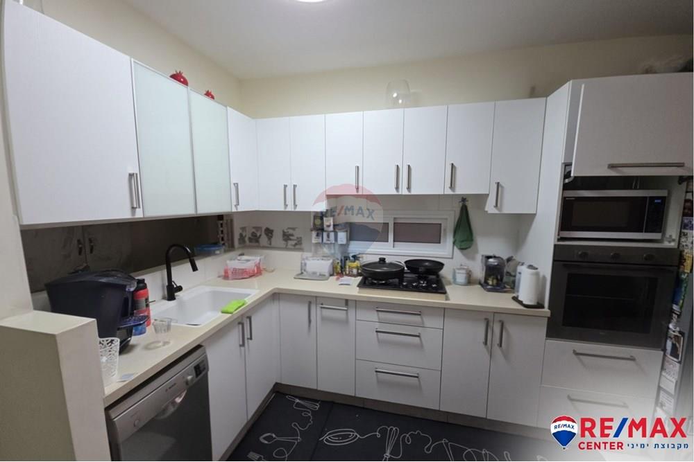 Apartment for Sale in Bat Yam - Image 4
