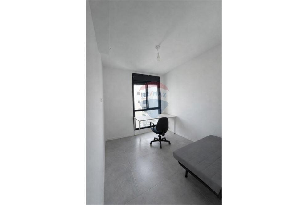 Apartment for Sale in Tel Aviv - Image 5