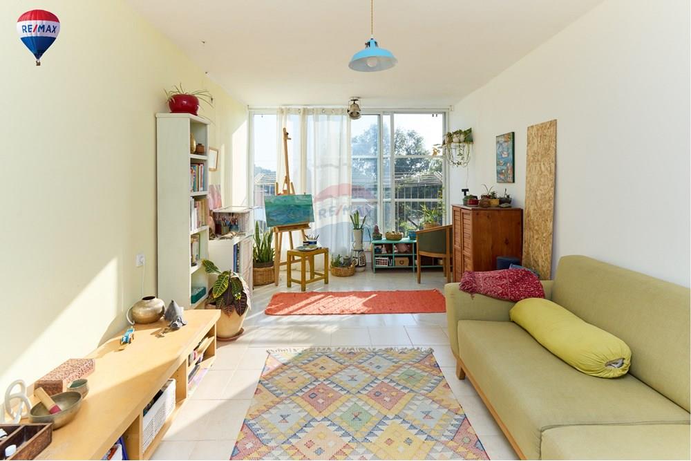 Apartment for Sale in פרדס חנה - כרכור - Image 1