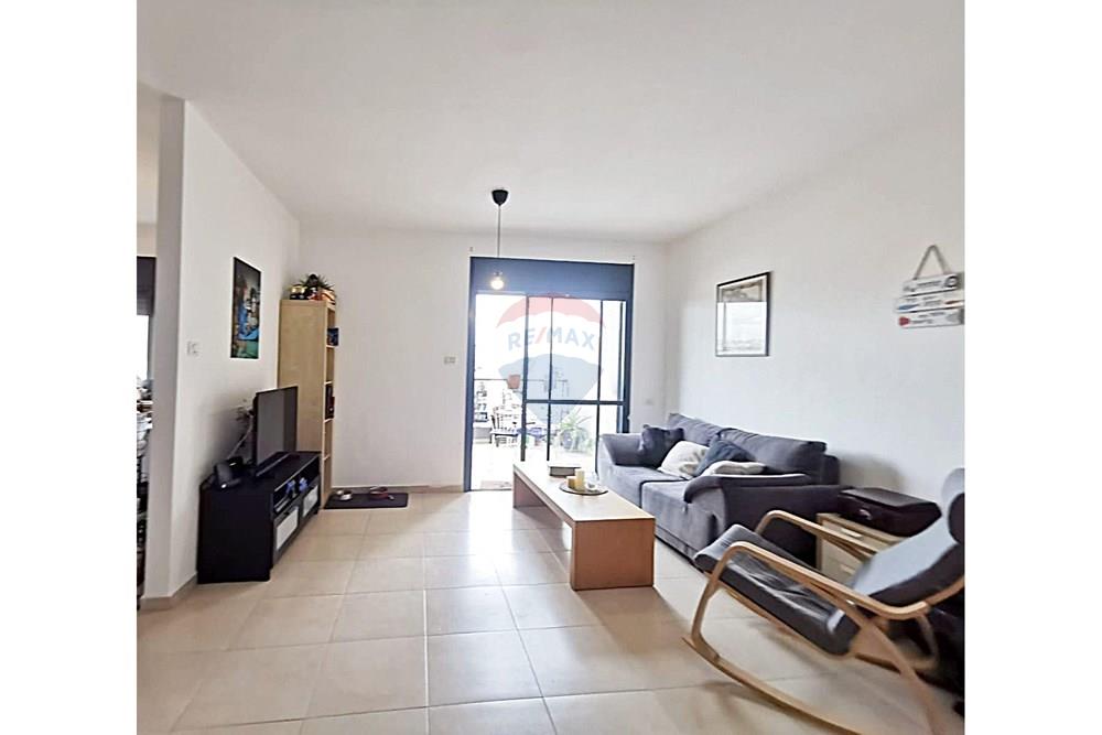 Apartment for Sale in Sderot - Image 1