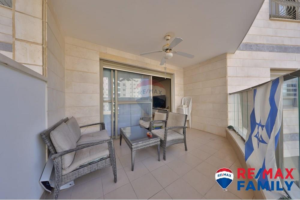 Apartment for Sale in Kiryat Yam - Image 7