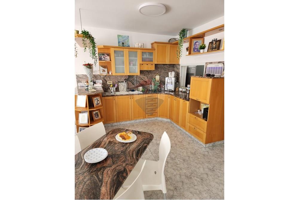 Apartment for Sale in קדימה - Image 3