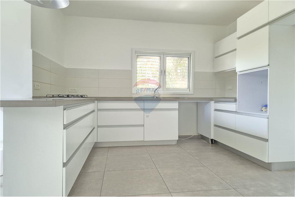 Apartment for Sale in Herzliya - Image 3