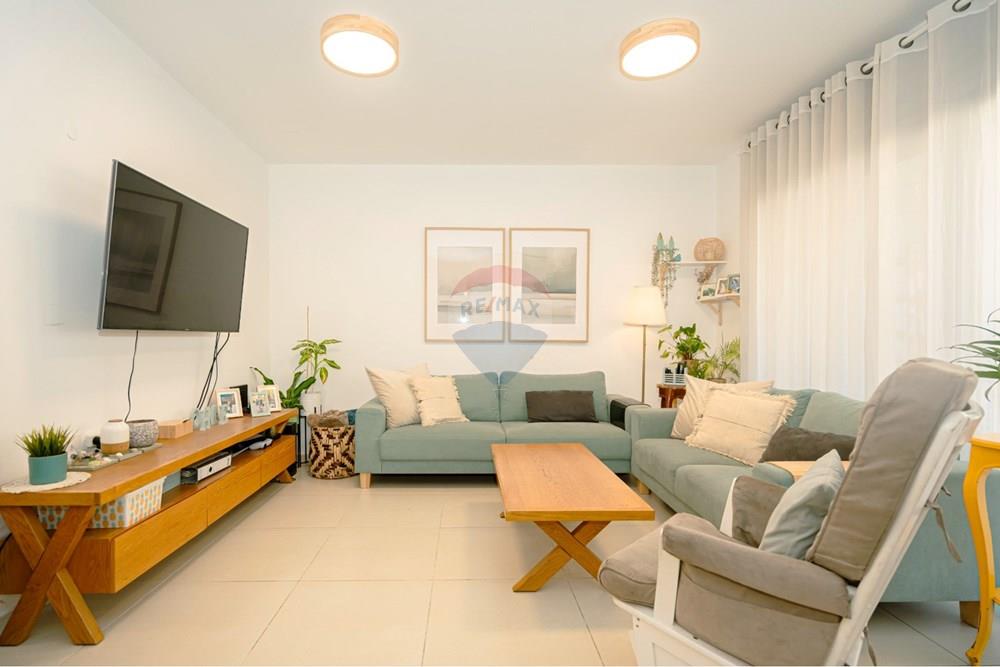 Apartment for Sale in חריש - Image 2