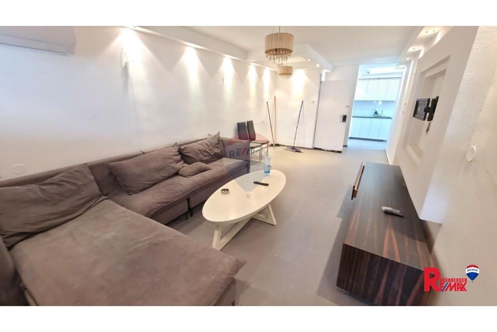 Apartment for Sale in Holon - Image 1