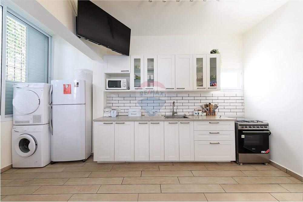 Apartment for Sale in Tel Aviv - Image 5