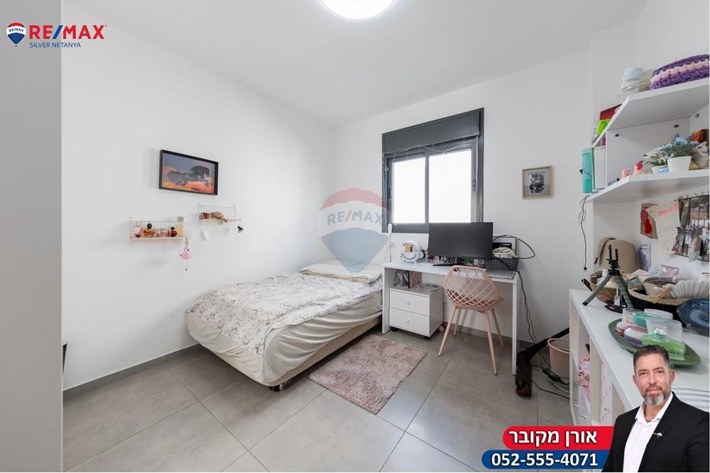 Apartment for Sale in פרדסיה - Image 1