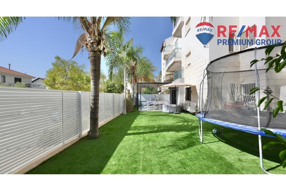Apartment for Sale in שוהם - Image 1