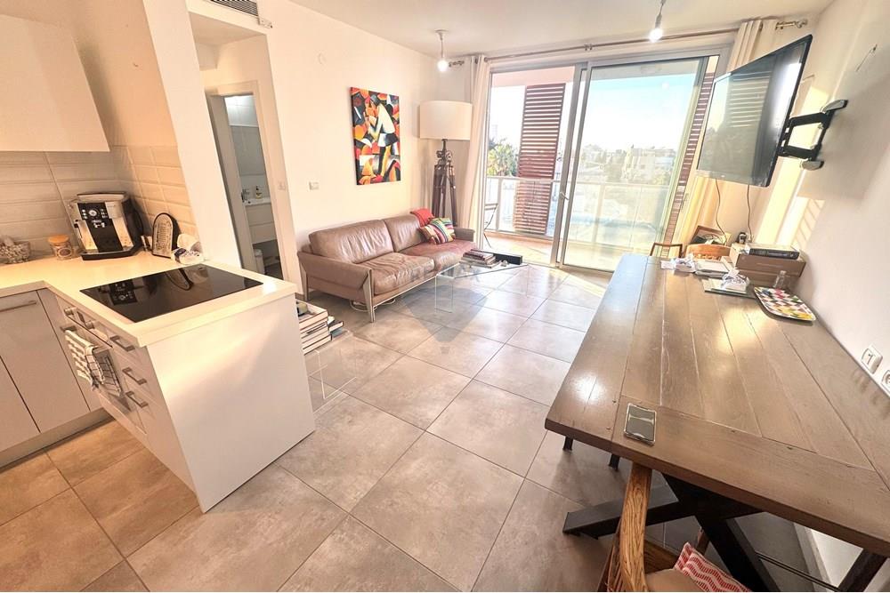 Apartment for Sale in Tel Aviv - Image 1