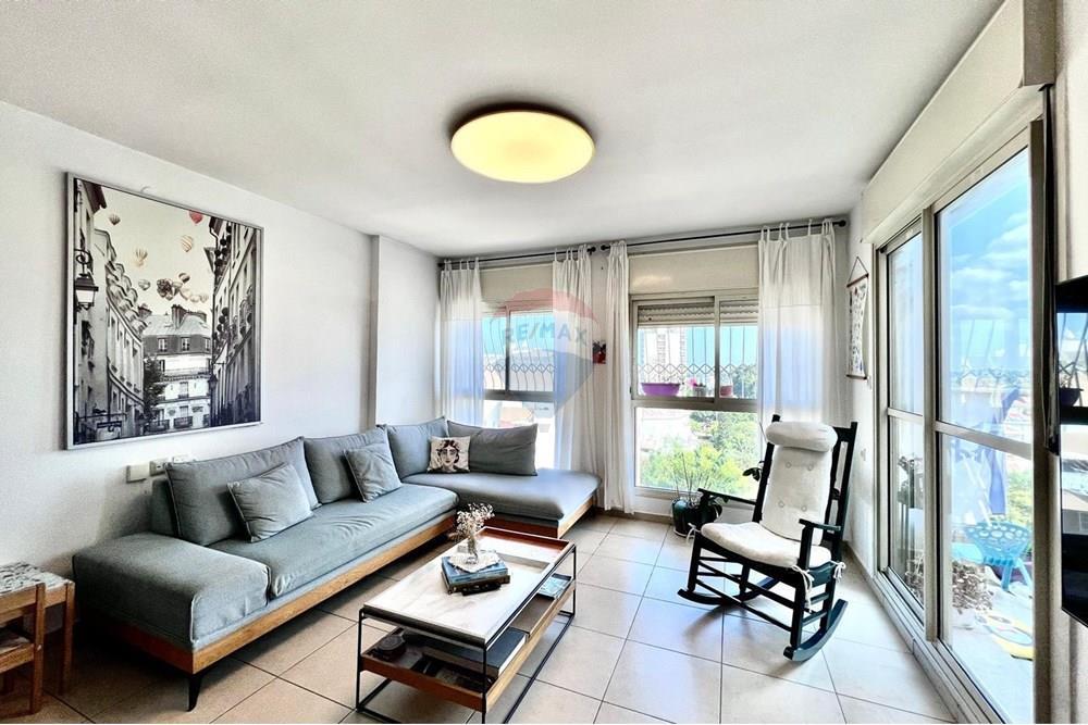 Apartment for Sale in Netanya - Image 1