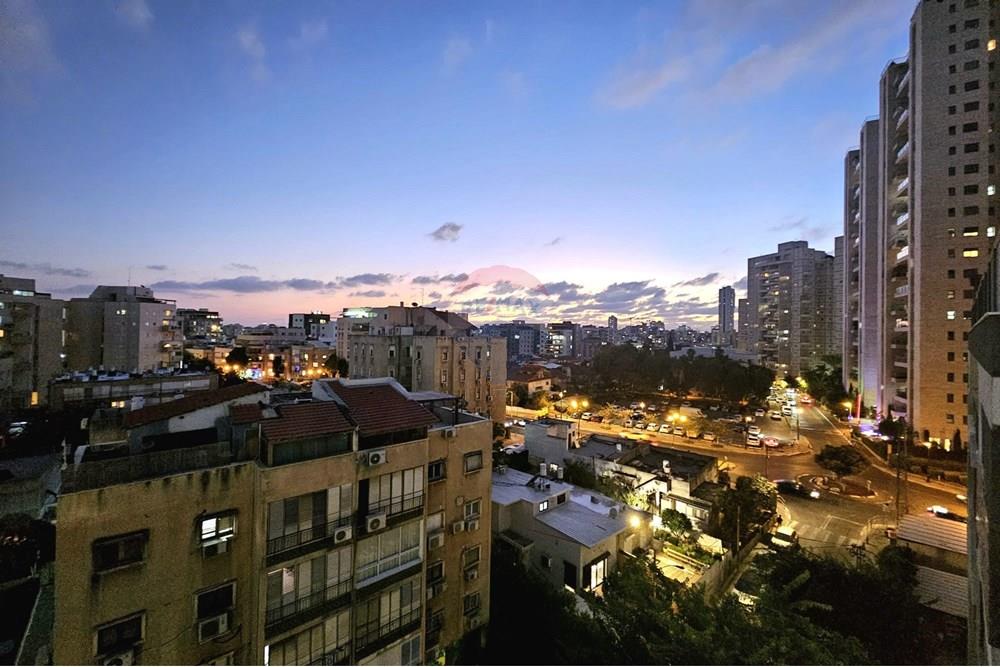 Apartment for Sale in Ramat Gan - Image 4