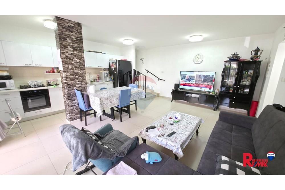 Apartment for Sale in Holon - Image 3