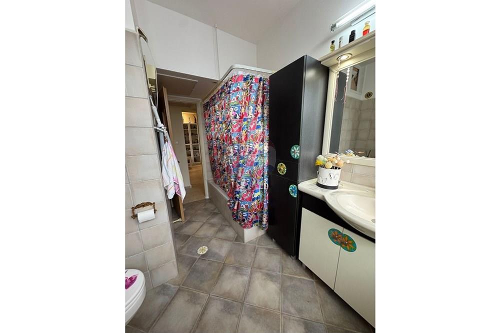 Apartment for Sale in Rishon LeZion - Image 5