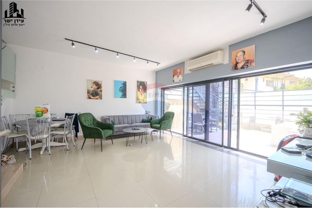 Condo for Sale in Tel Aviv - Image 2