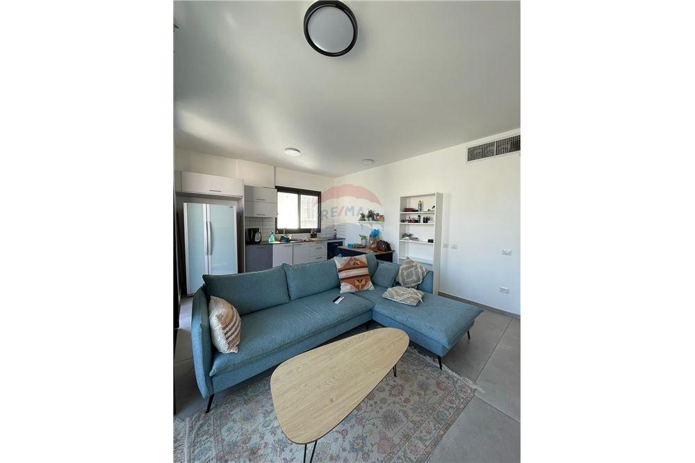 Apartment for Sale in Tel Aviv - Image 3