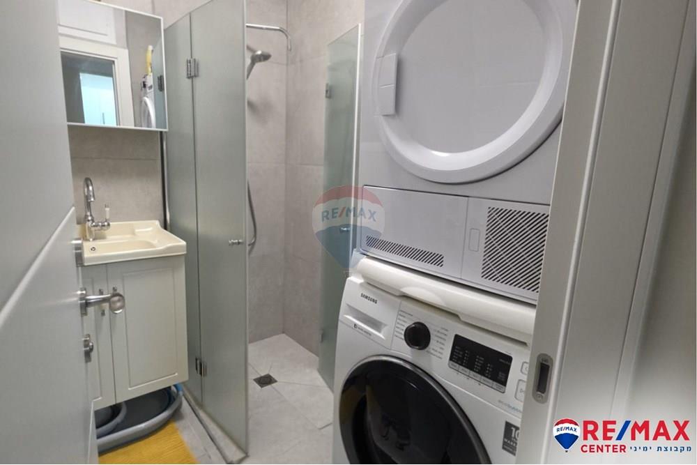 Apartment for Sale in Bat Yam - Image 6