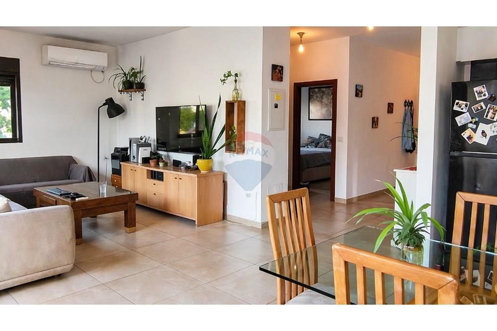 Apartment for Sale in Tel Aviv - Image 3