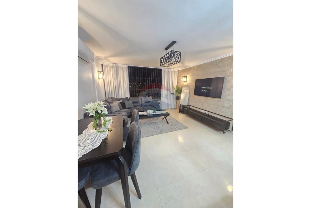 Apartment for Sale in Lod - Image 1