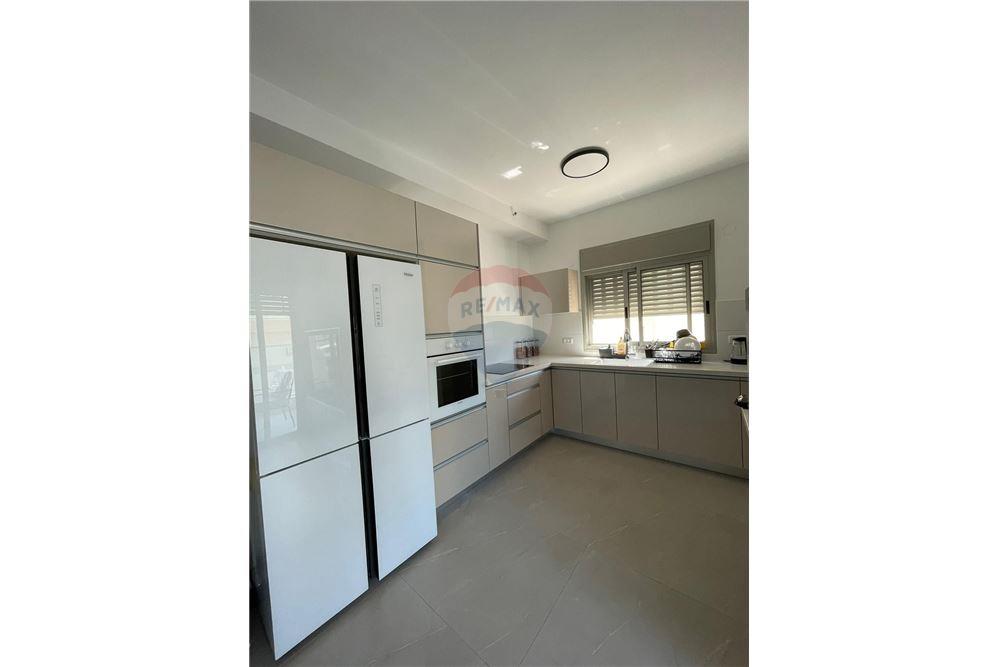 Apartment for Sale in קרית חיים - Image 2