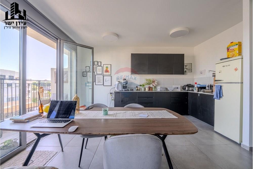 Apartment for Sale in Tel Aviv - Image 3
