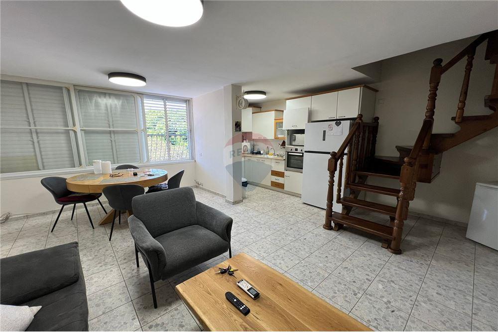 Apartment for Sale in Tel Aviv - Image 2