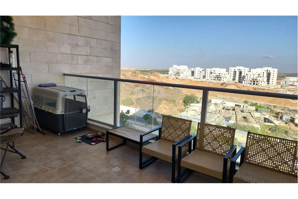 Apartment for Sale in Sderot - Image 2