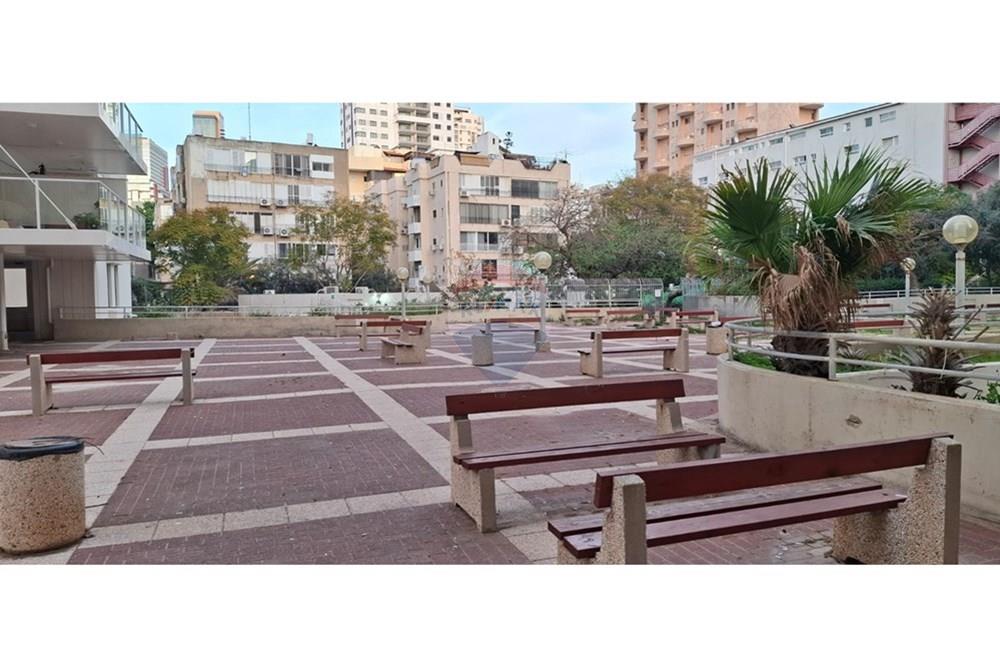 Apartment for Sale in Ramat Gan - Image 2