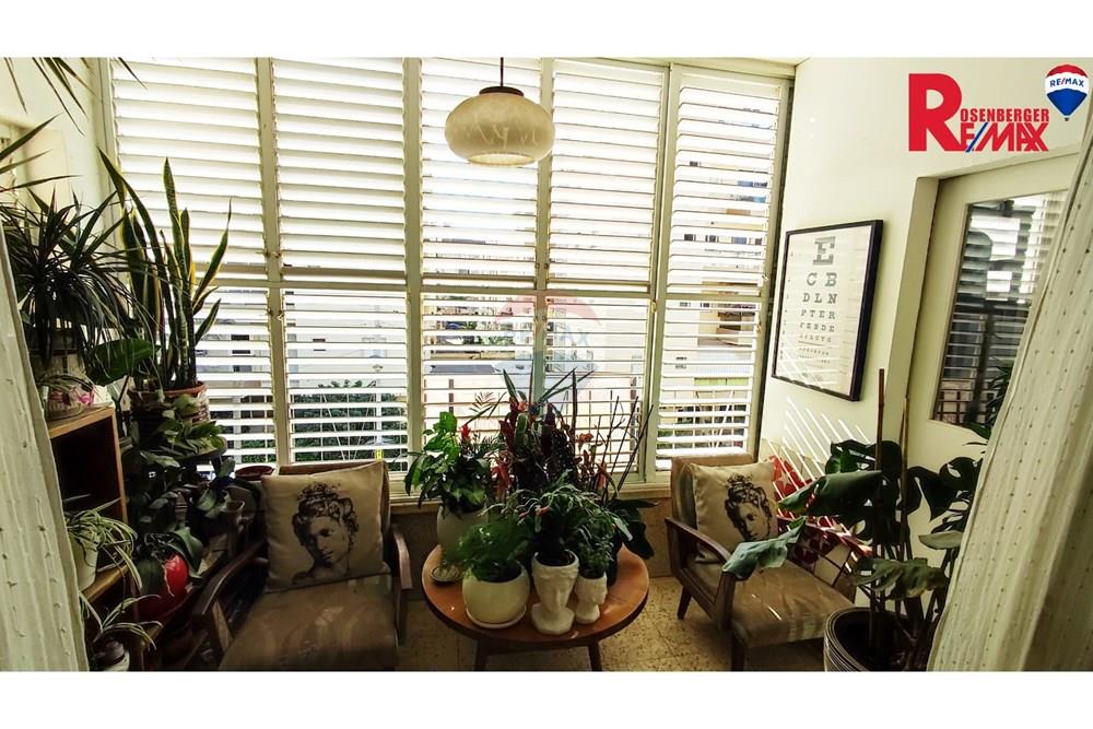 Apartment for Sale in Bat Yam - Image 4