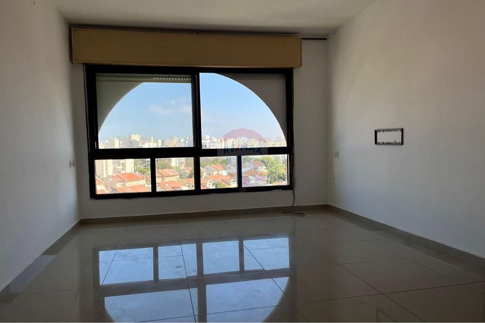 Apartment for Sale in Ashkelon - Image 3