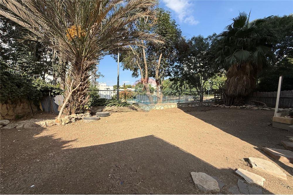 Apartment for Sale in נוף הגליל - Image 1