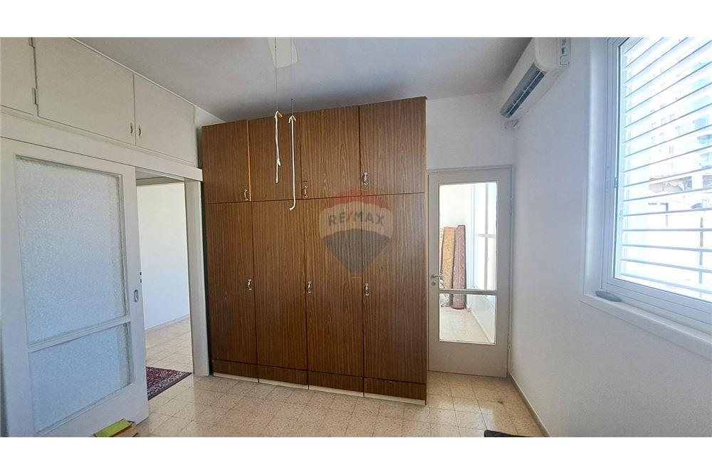 Apartment for Sale in Tel Aviv - Image 5