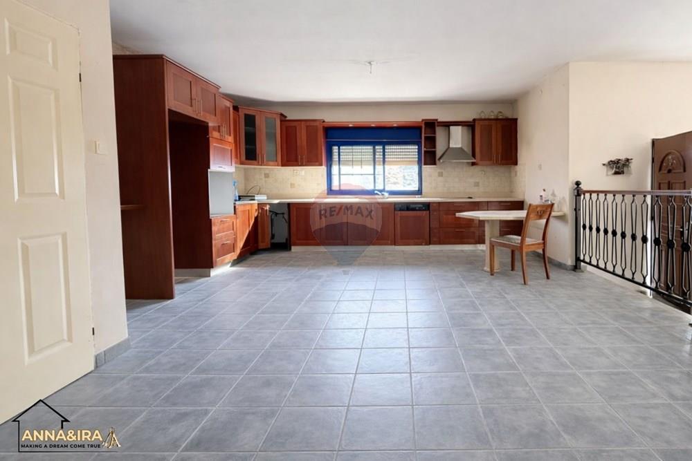 Condo for Sale in מעלות - Image 3