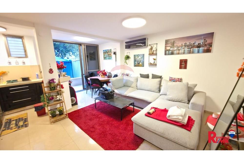 Apartment for Sale in Bat Yam - Image 3