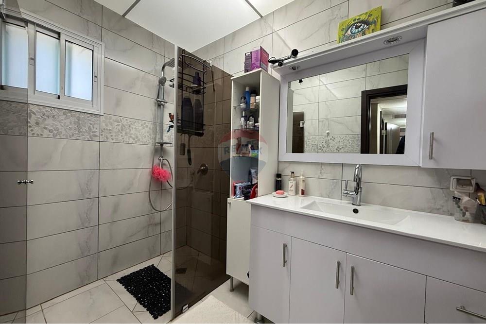 Apartment for Sale in נוף הגליל - Image 7